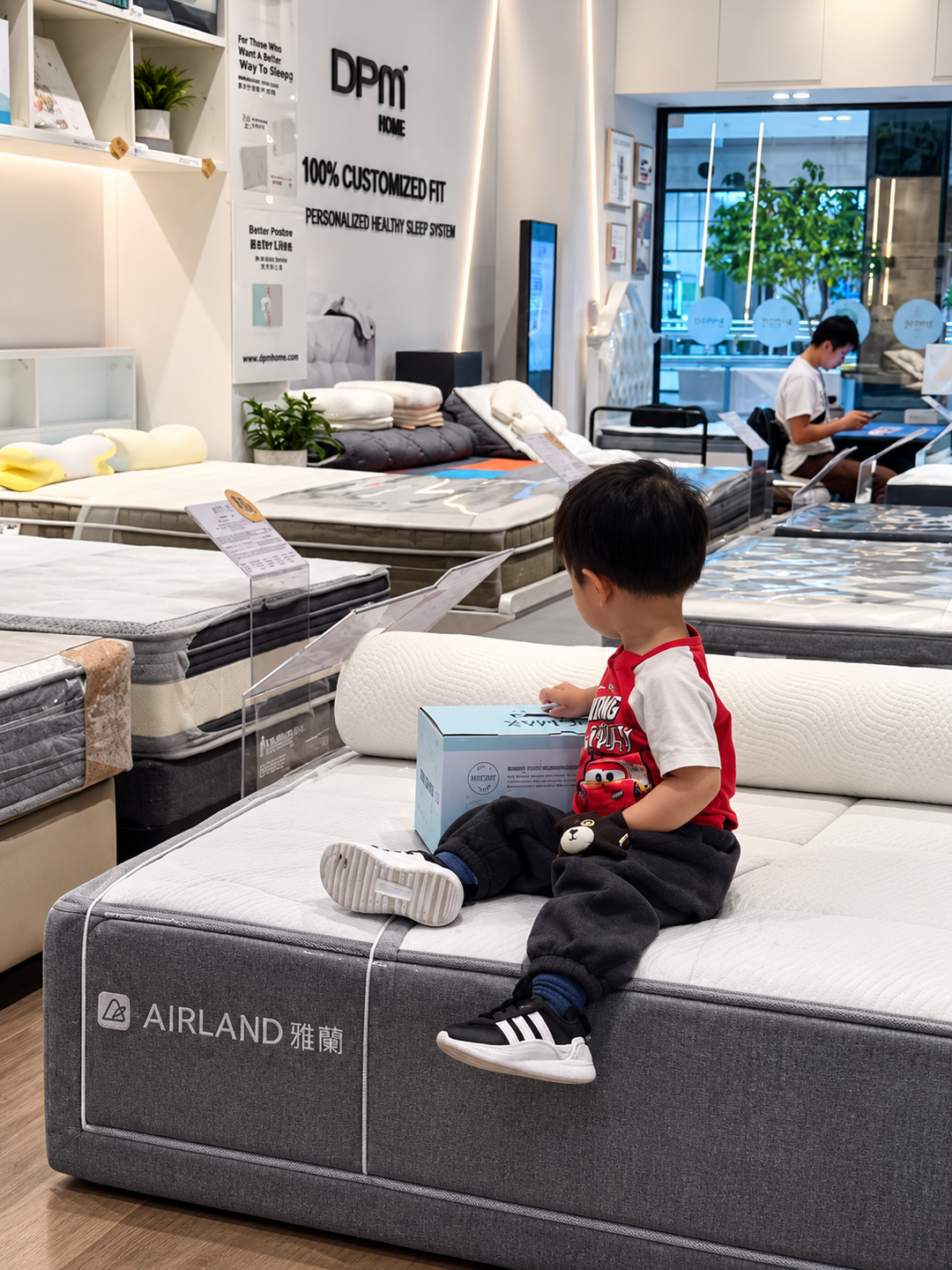How to Choose a Kids' Pillow: A Thoughtful Gift for Growing Children